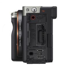 Sony A7C 24-70mm F/4 ZA Lens Kit (Sony Eurasia Garantili)
