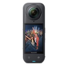 Insta360 X5 + 114cm Selfie Stick + 64GB MicroSDXC Hafıza Kartı