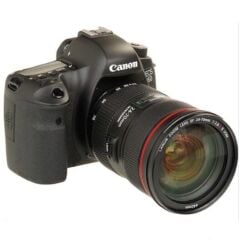 Canon EOS 6D Mark II + 24-70mm f/2.8L II USM Kit