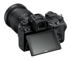 Nikon Z7 II 24-70mm f/4 S Kit Aynasız Fotoğraf Makinesi