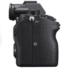 Sony A7 III + Sony 35mm F/2.8 Lens Kit (Sony Eurasia Garantili)