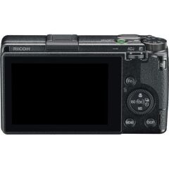 Ricoh GR III Dijital Kompakt Fotoğraf Makinesi