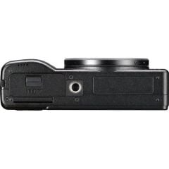 Ricoh GR III Dijital Kompakt Fotoğraf Makinesi
