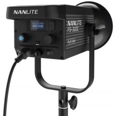 Nanlite FS-300C RGBW Tam Renkli LED Işık
