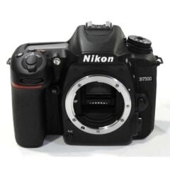 Nikon D7500 Body (Orijinal Kit Kutusunda)