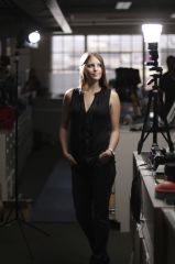 Gary Fong Lightsphere Collapsible Lighting Kit Portrait