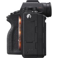 Sony A9 II Body Aynasız Fotoğraf Makinesi