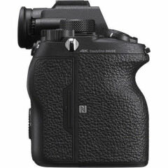 Sony A9 II Body Aynasız Fotoğraf Makinesi