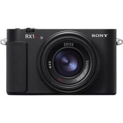 Sony RX1R III Digital Camera (Ön Sipariş)