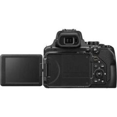Nikon Coolpix P1100 Dijital Fotoğraf Makinesi