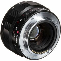 Voigtlander Nokton Classic 35mm f/1.4 Lens (Sony E)