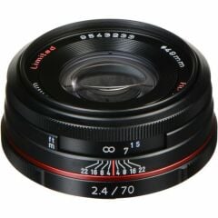 Pentax 70mm f/2.4 Limited Lens