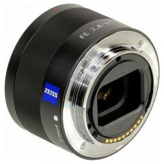 Sony FE 35mm F/2.8 Zeiss Lens