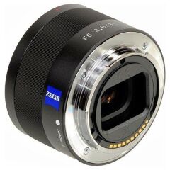Sony FE 35mm F/2.8 Zeiss Lens